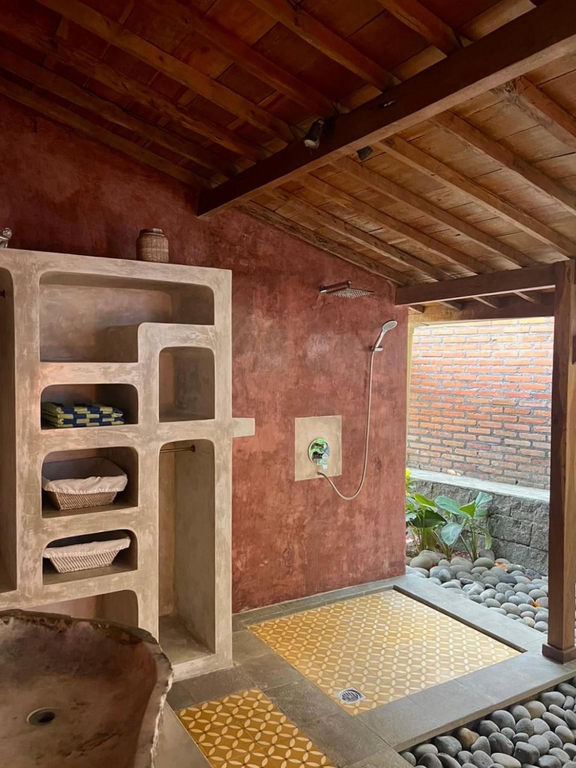 Guesthouse Mooz Canggu Dış mekan fotoğraf