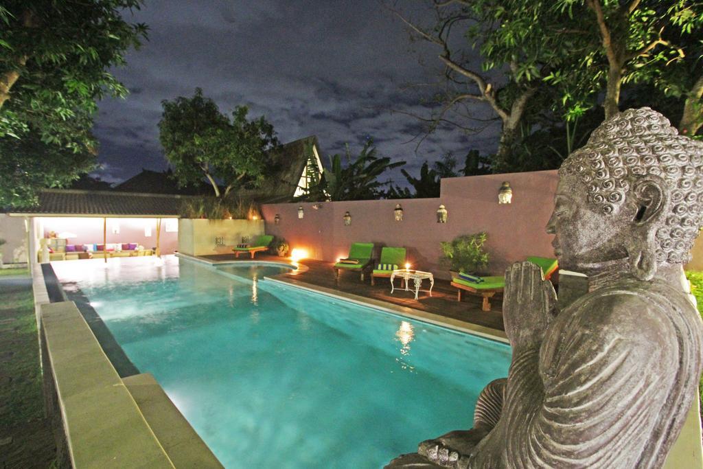 Guesthouse Mooz Canggu Oda fotoğraf