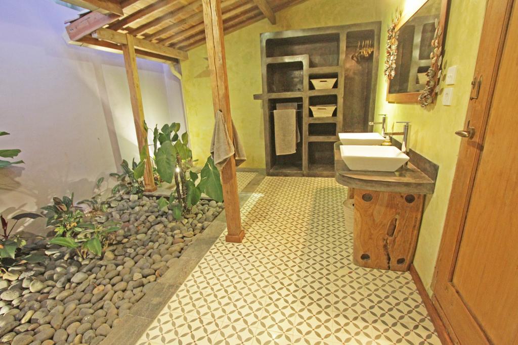 Guesthouse Mooz Canggu Oda fotoğraf